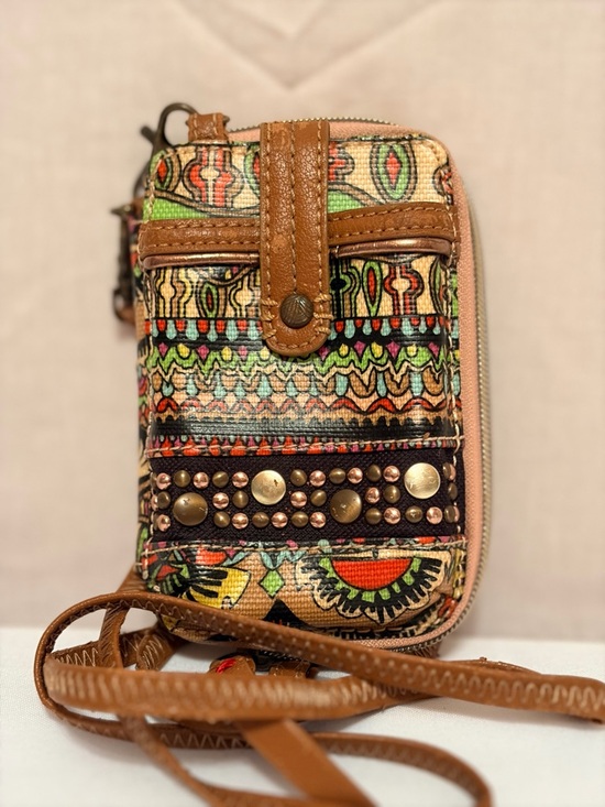 Sakroots Handbags - SakRoots Boho Printed Crossbody Phone Wallet in Multi-Color